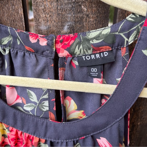 Torrid Floral Georgette Goddess Tank Sz 10(Torrid Sz 00) - Picture 6 of 15